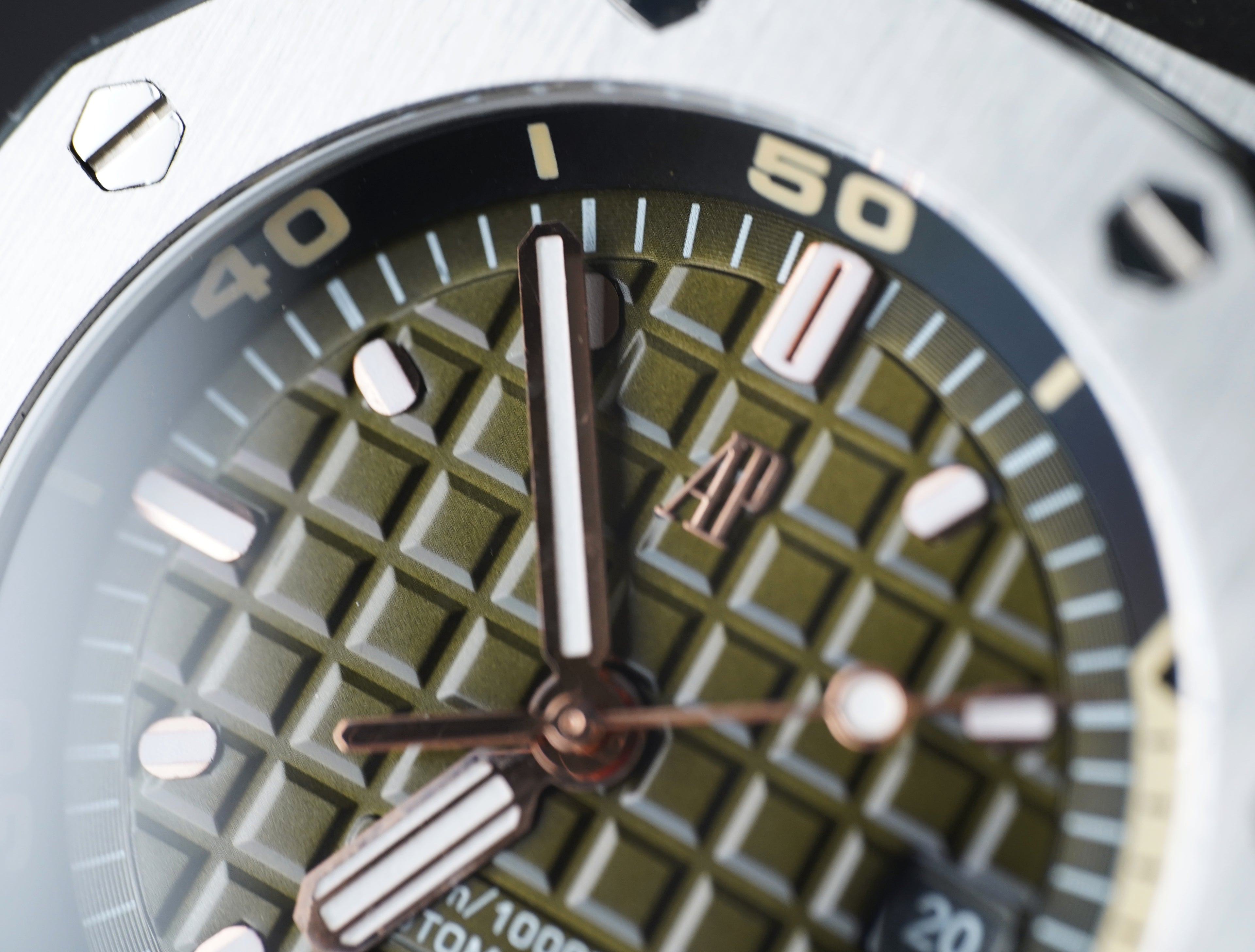 Audemars Piguet Royal Oak Offshore Diver 15720ST.OO.A052CA.01