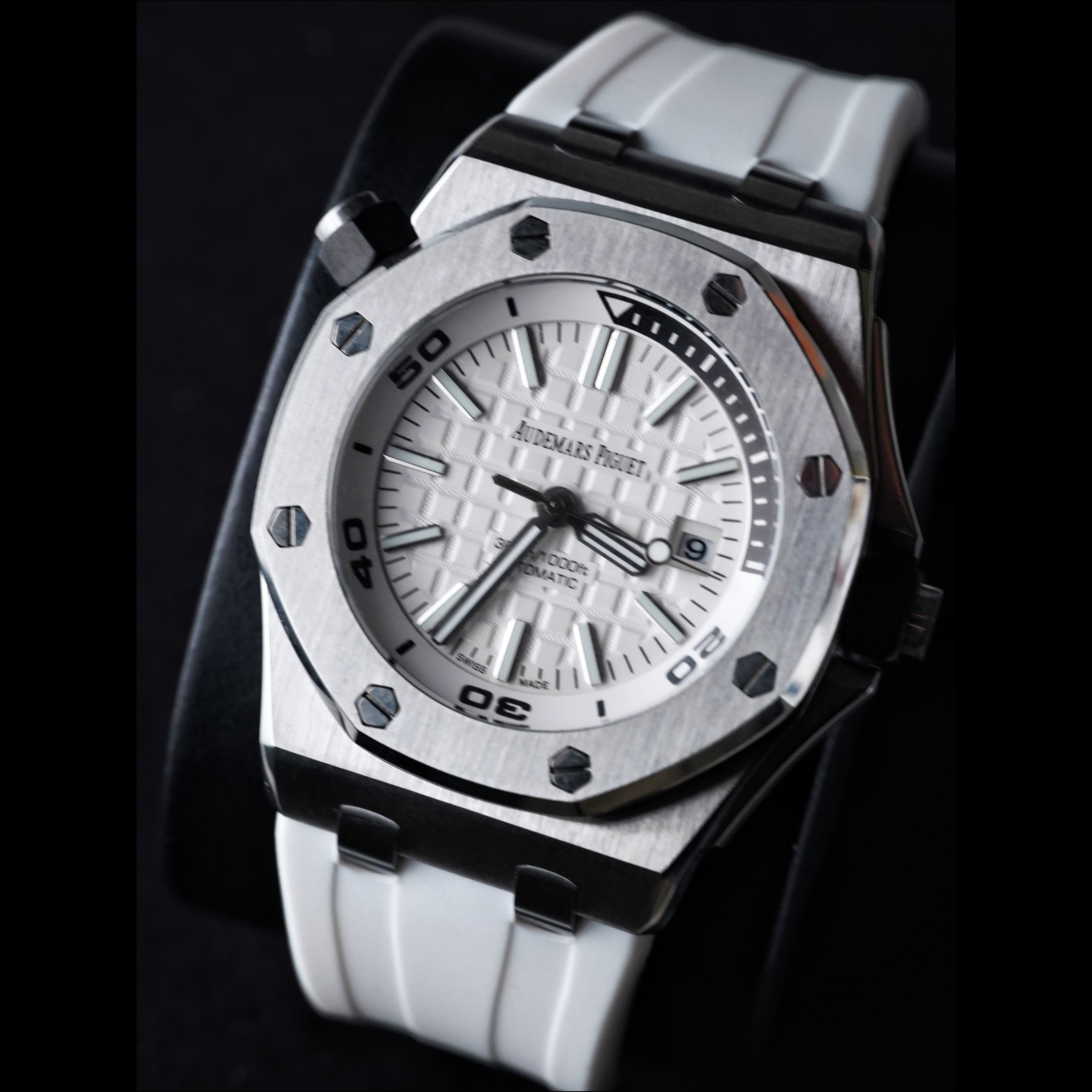 Audemars Piguet Royal Oak Offshore Diver “Admiral” 15710ST.OO.A010CA.01