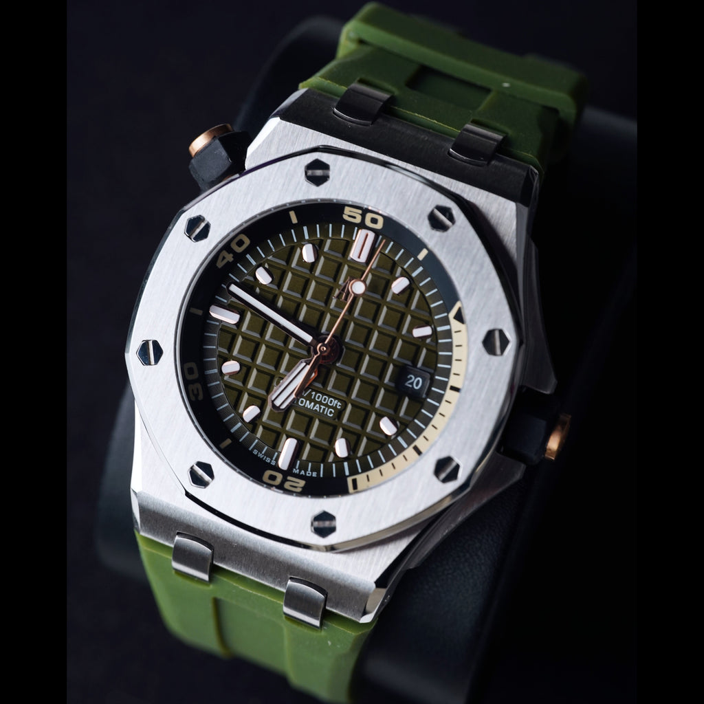 Audemars Piguet Royal Oak Offshore Diver 15720ST.OO.A052CA.01