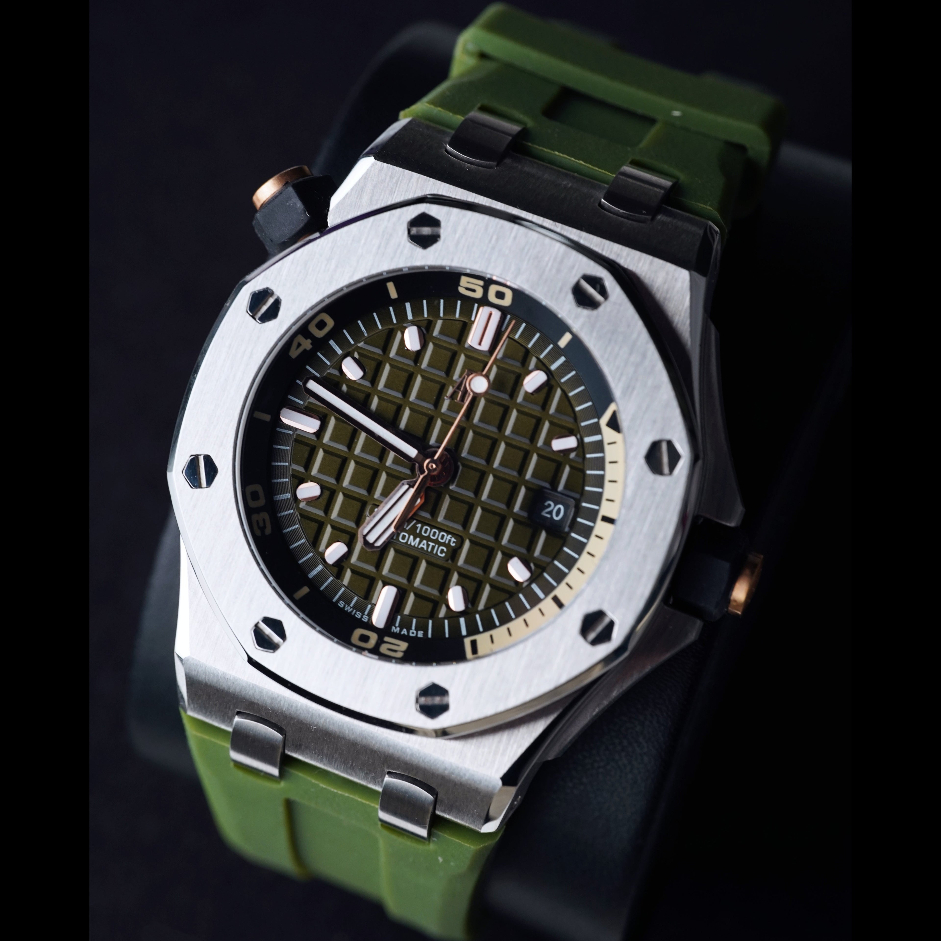 Audemars Piguet Royal Oak Offshore Diver 15720ST.OO.A052CA.01
