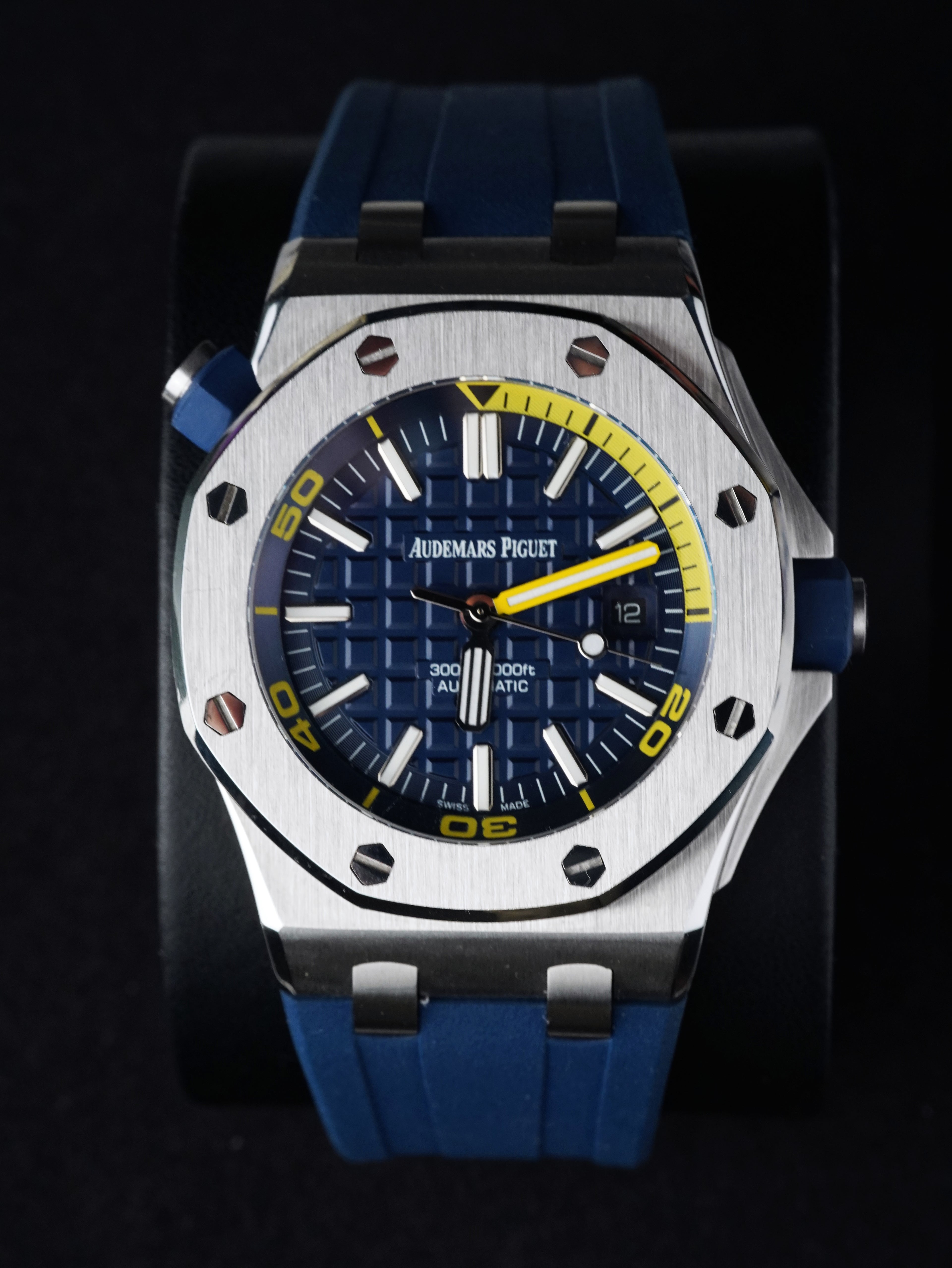 Audemars Piguet Royal Oak Offshore Diver 15710ST.OO.A027CA.01