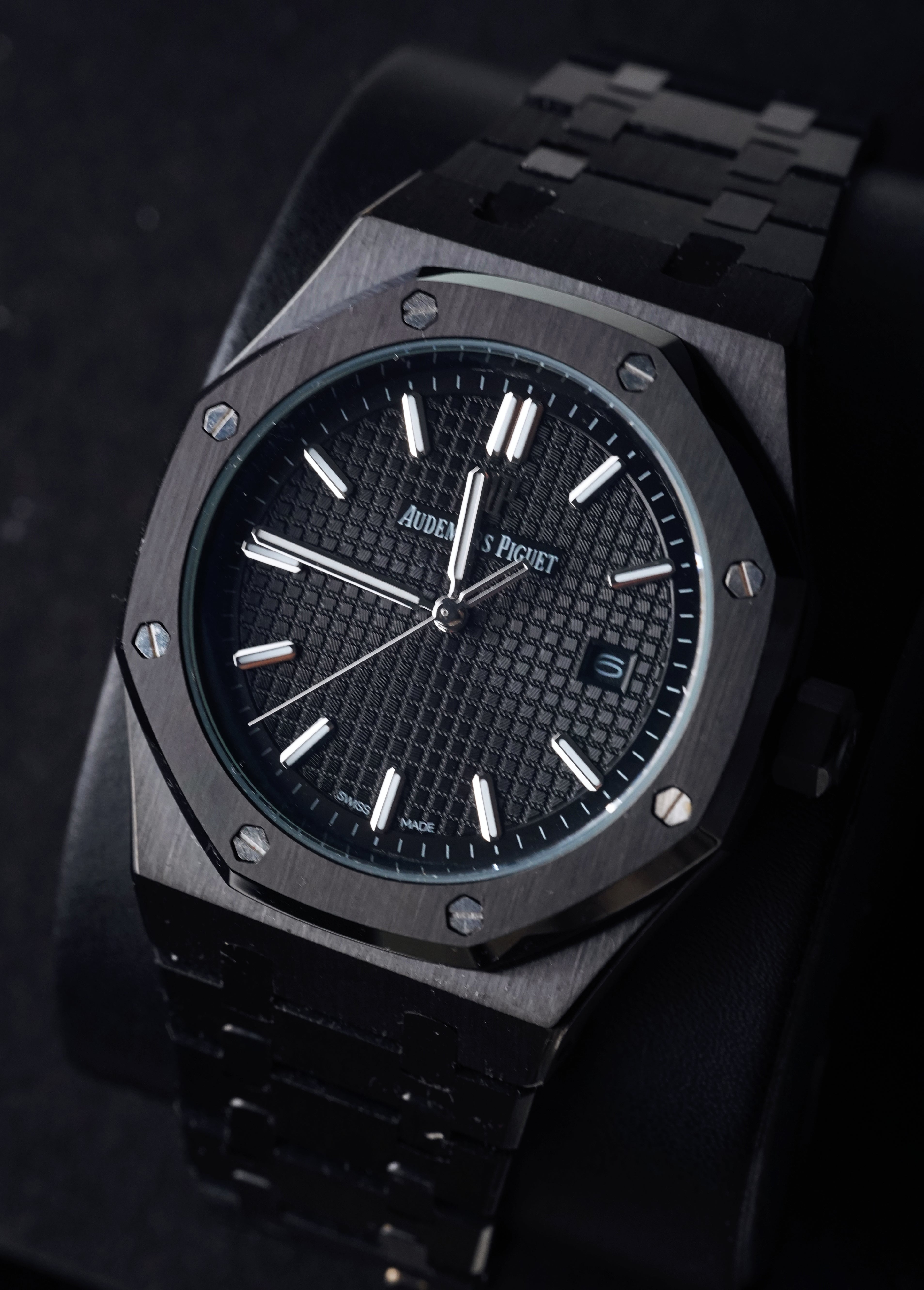 Audemars Piguet Royal Oak 41 mm, Black Ref. 77350CE.OO.1266CE.02.A