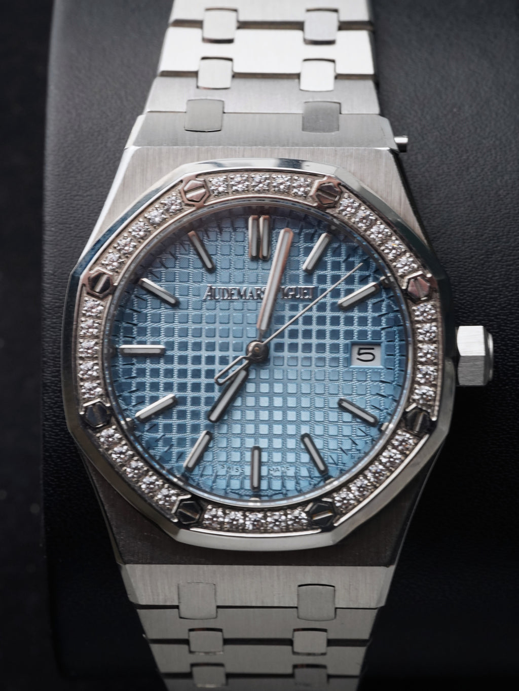 Audemars Piguet Royal Oak Lady 77451ST.ZZ.1361ST.01 'Ladies' Selfwinding '50th Anniversary' Stainless Steel Light Blue Dial Diamond Bezel