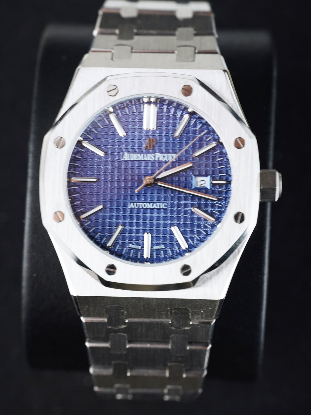 Audemars Piguet Royal Oak 41 mm, Blue Ref. 15500ST.OO.1220ST.01
